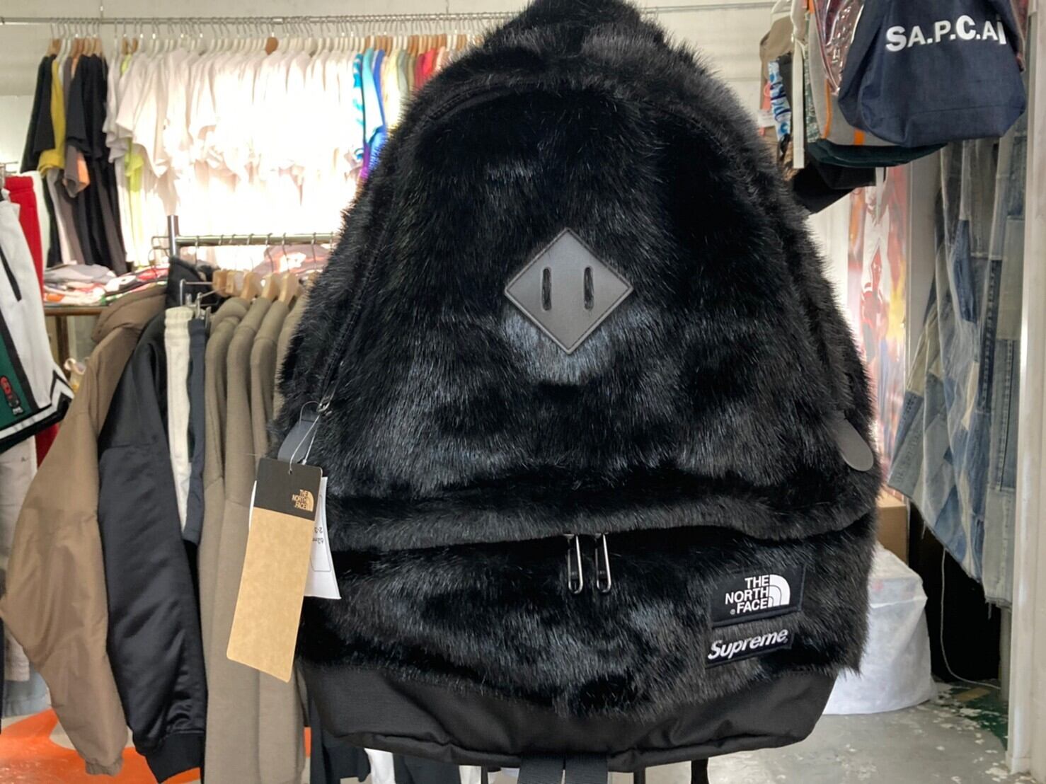 supreme tnf faux fur backpack 黒