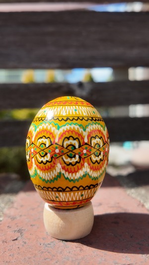 装飾用木製プィサンカ（イースターエッグ）with stand　コロミヤモデル