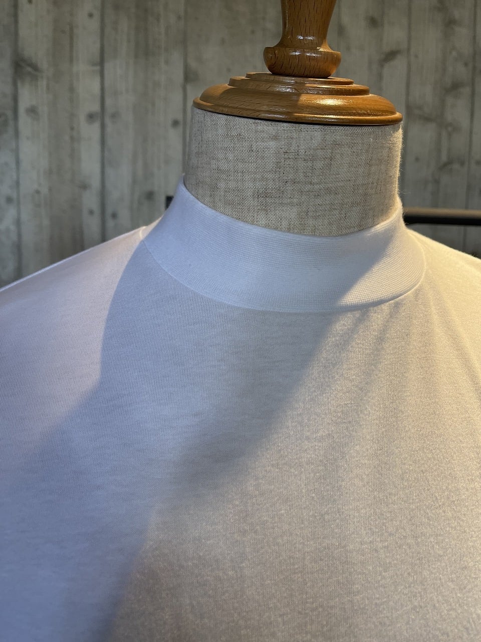 ANTICIPO / FIANO LUNGO モックネック長袖カットソー