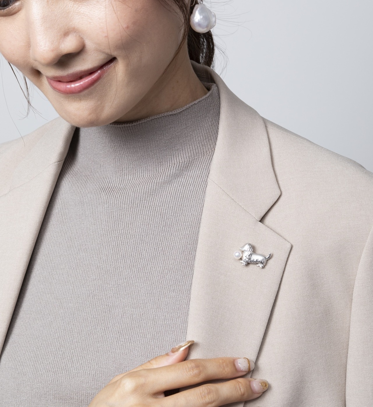 あこや真珠ブローチピン/タックピン　ダックスフント