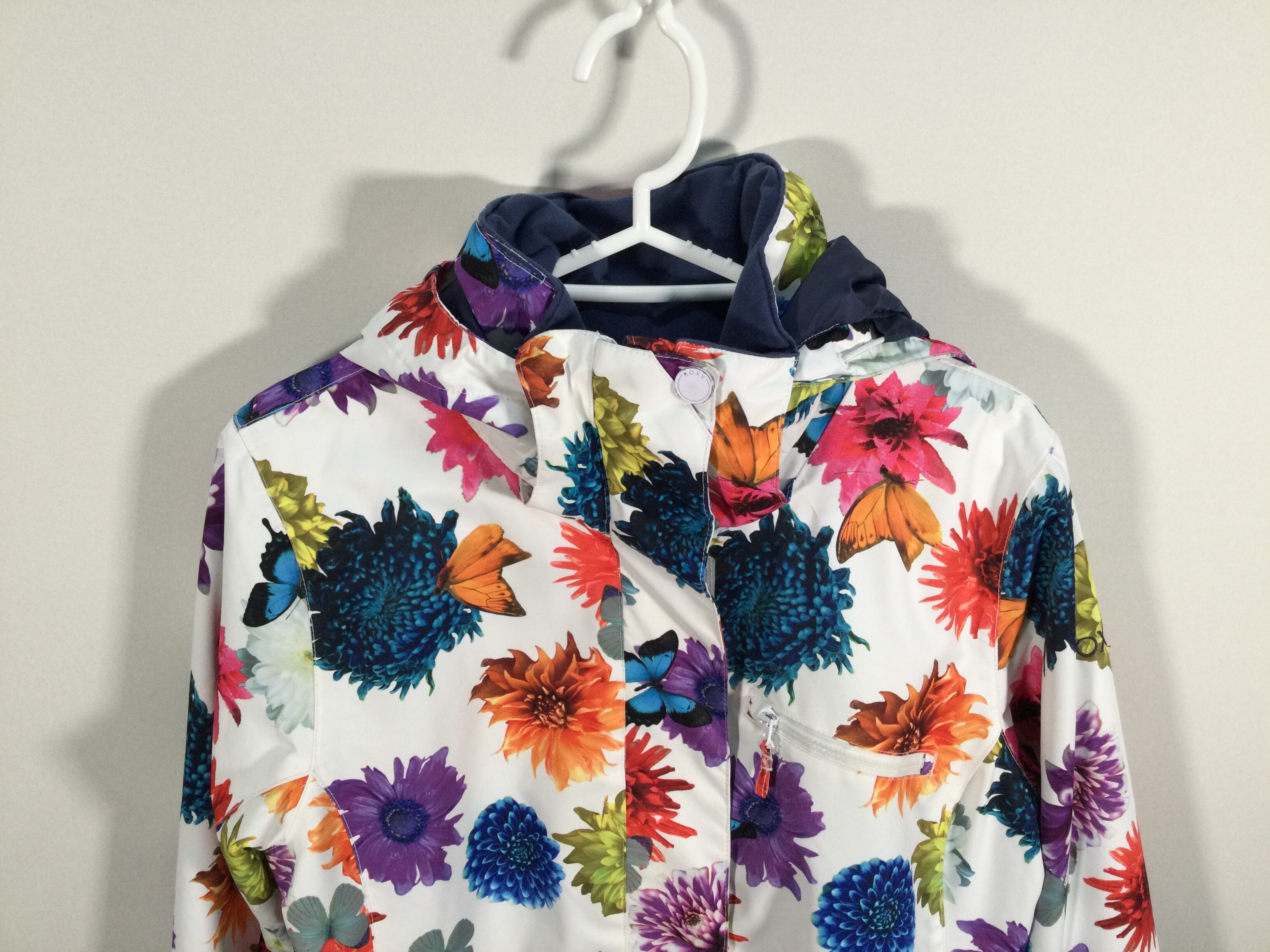 【りーたんさん専用】ROXY 花柄ジャケット mika niikawa 7243 Mサイズ【ROXY / ロキシー】スノーウェア：ROXY WBK2【MIKA