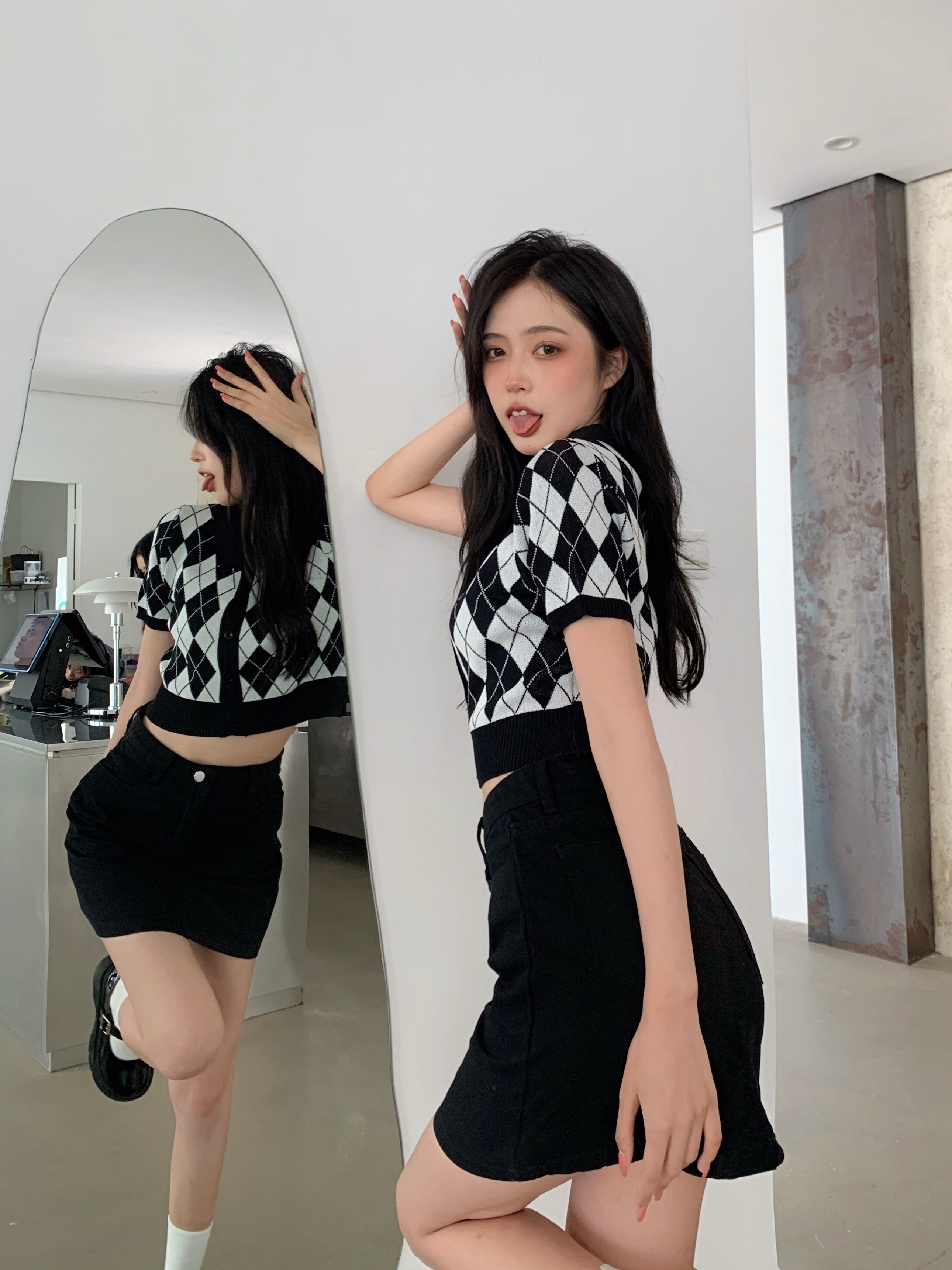 スタンダードカラー格子柄ニットカーディガンサマー薄手ショートジャケット トップス レトロ 夏物 ブラックストロベリース55992217182