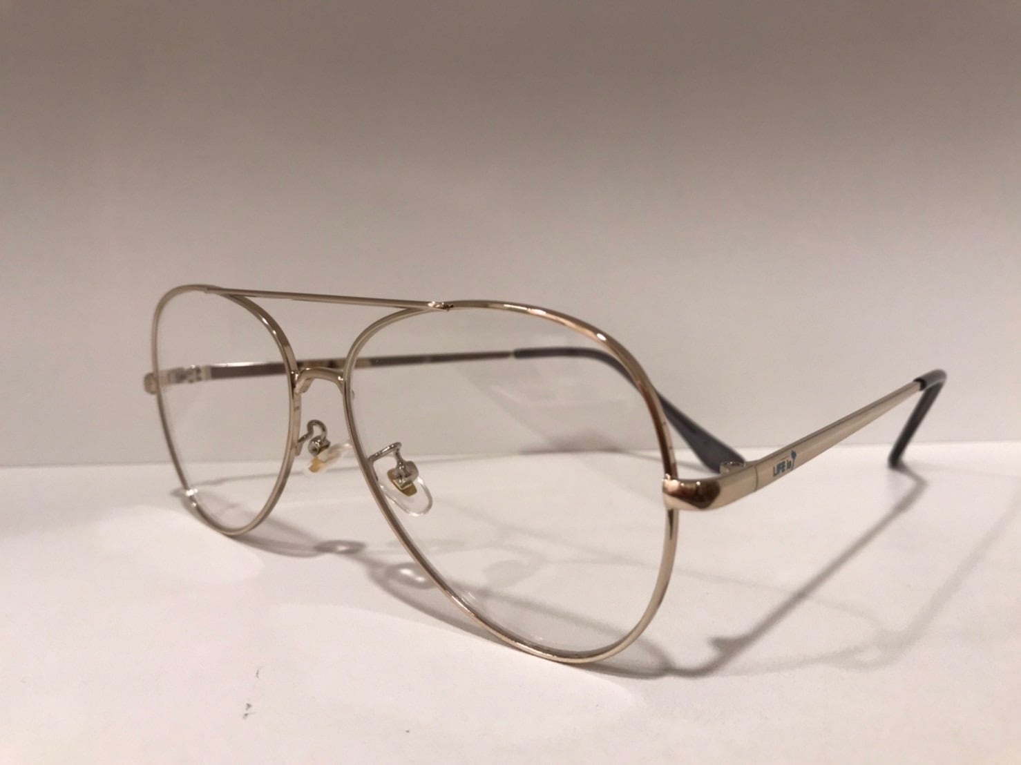 UV99％CUT☆LIFE is ティアドロップクリアサングラス ケース付¥3700