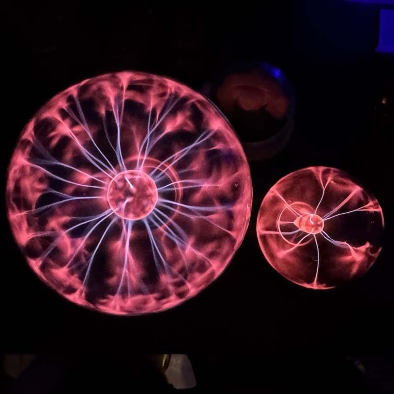 サイエンス感、魔法感を楽しめる サイケデリックなインテリア雑貨