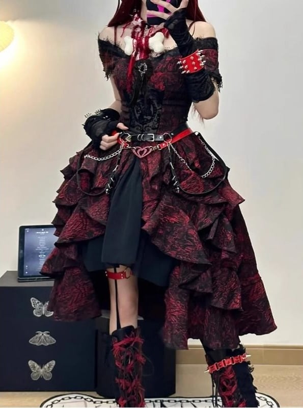 ダーク系小悪魔ロリータドレス｜クールな少女の禁断の美学 | PAY ID