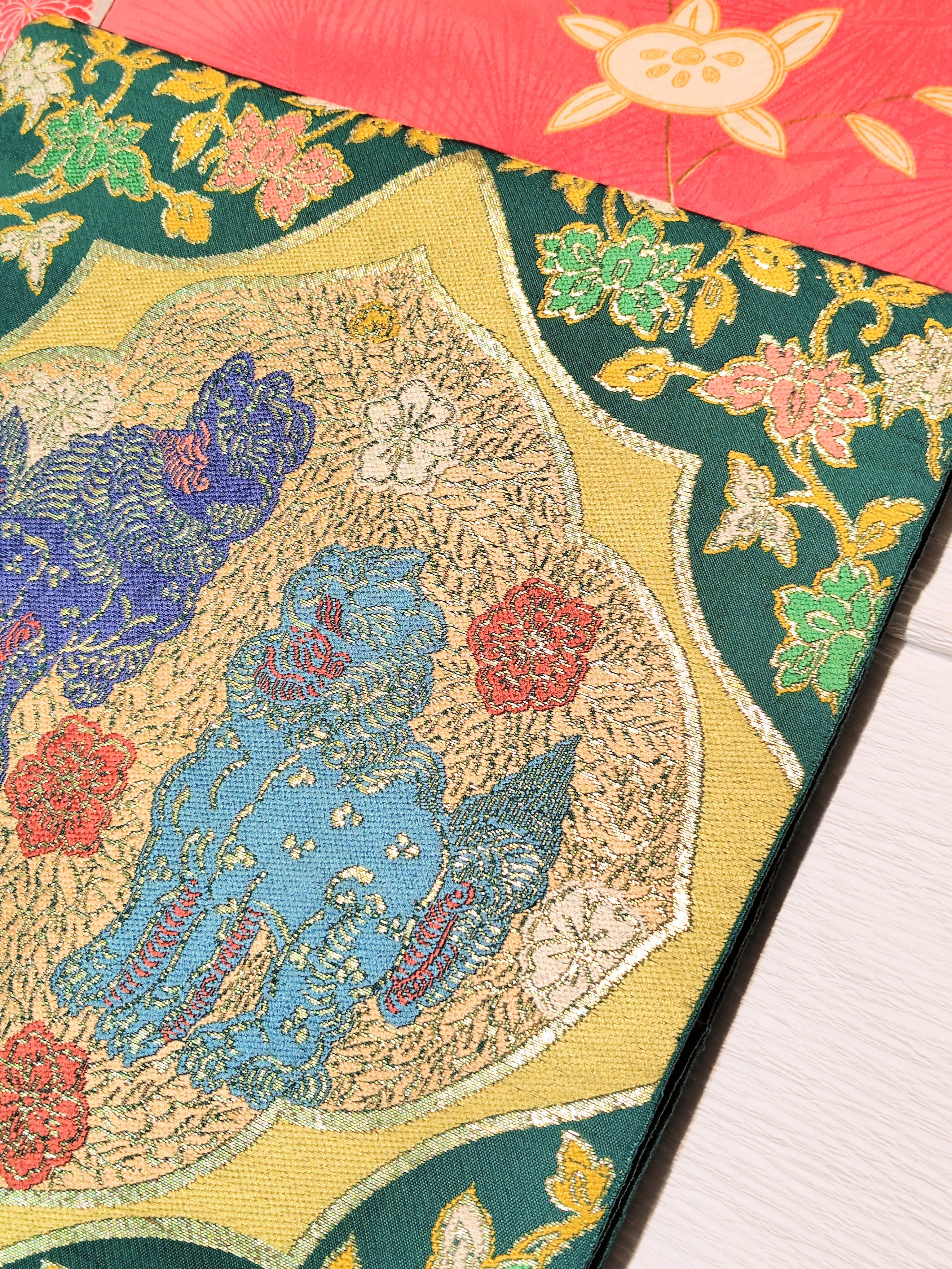 唐獅子柄のアンティークの袋帯〜緑青色に金糸 紺とシアン色の獅子