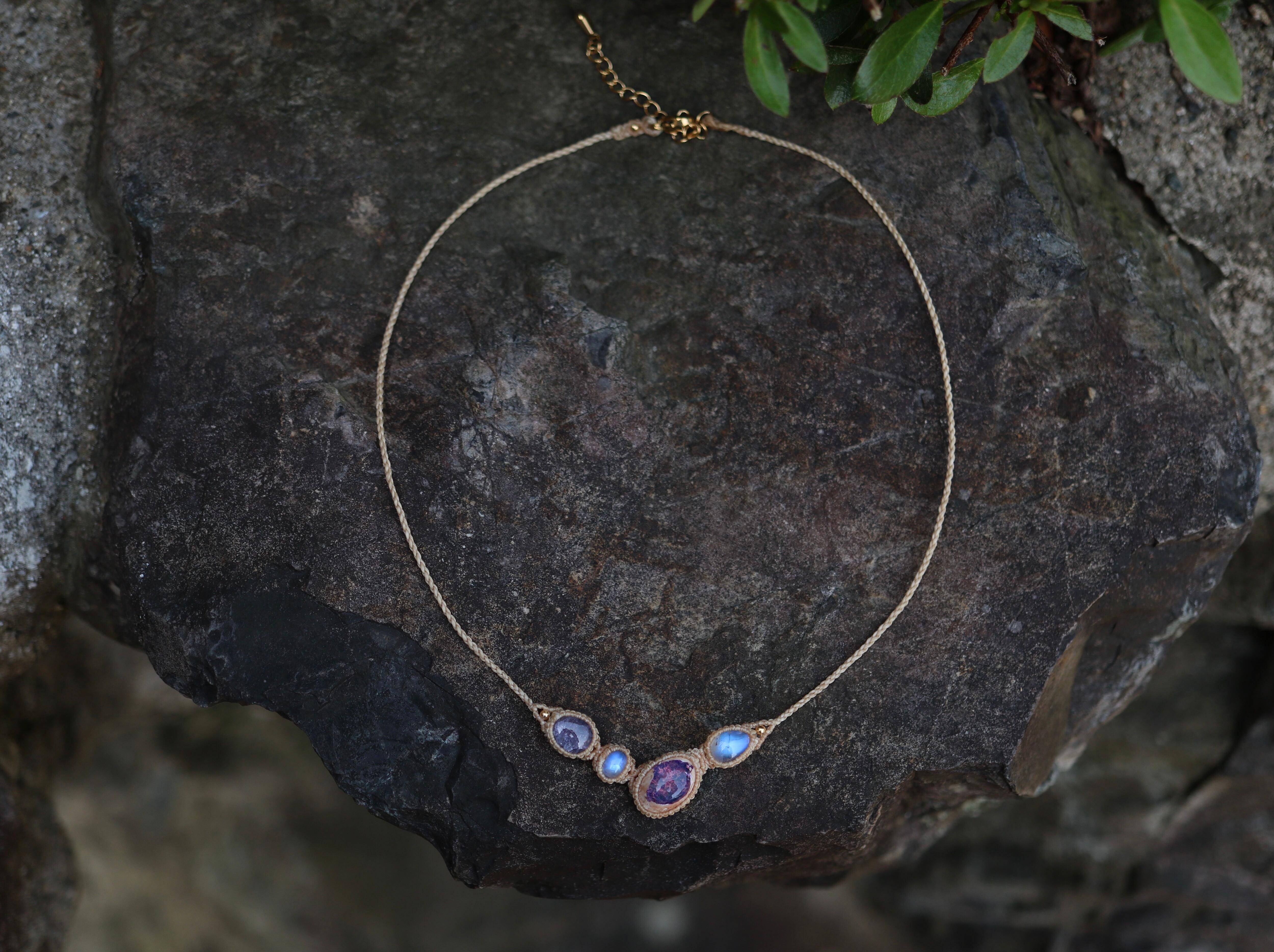 専用ぺージ♡カンテラオパール＆インカローズ＆インペリアルロードナイトのネックレス ブラジル産インペリアルロードナイト ラウンド7～15mm サイズ