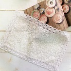 レース編みとコットンの2枚重ねのテーブルマット