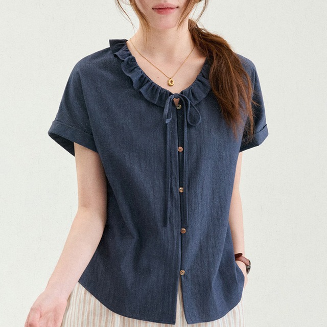 ruffle collar short sleeve button top
