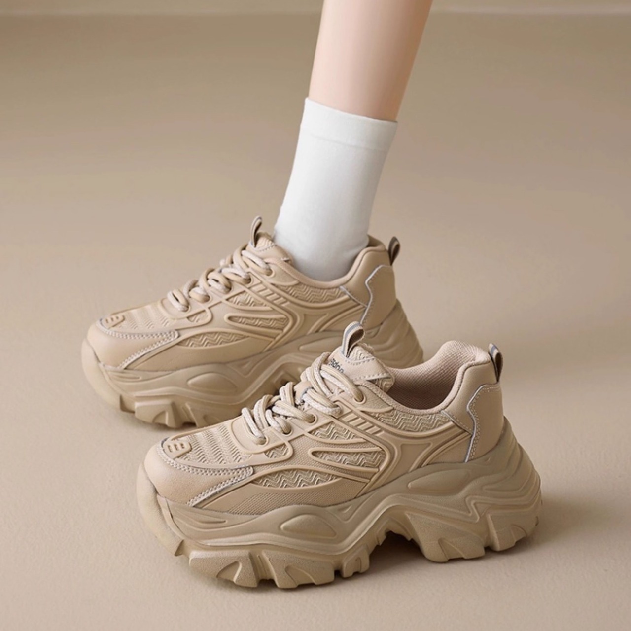 ローカット ボリュームソールスニーカー H0026