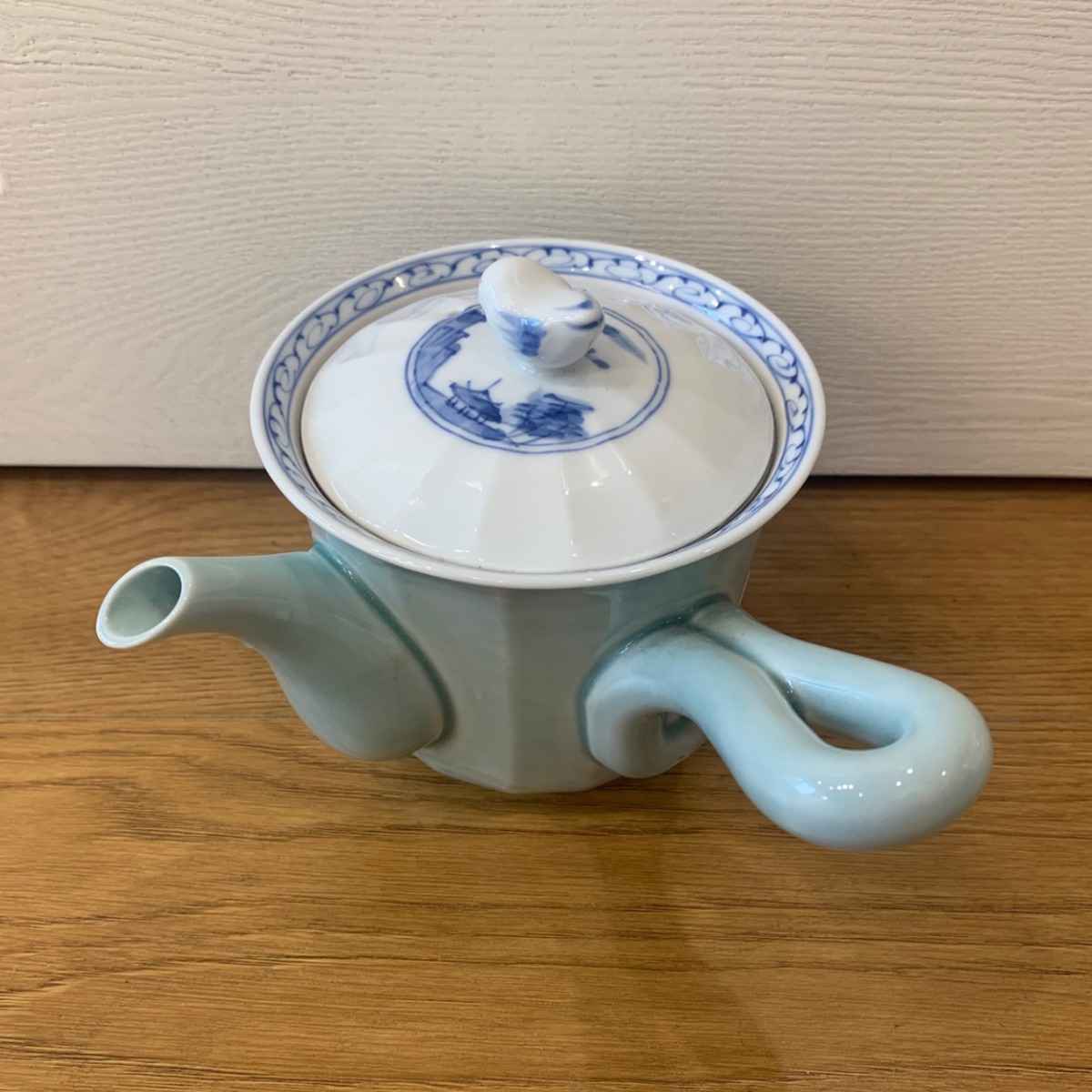 波佐見焼】【一誠陶器】【掛分山水面取】【千鳥急須】【急須】 | 目黒