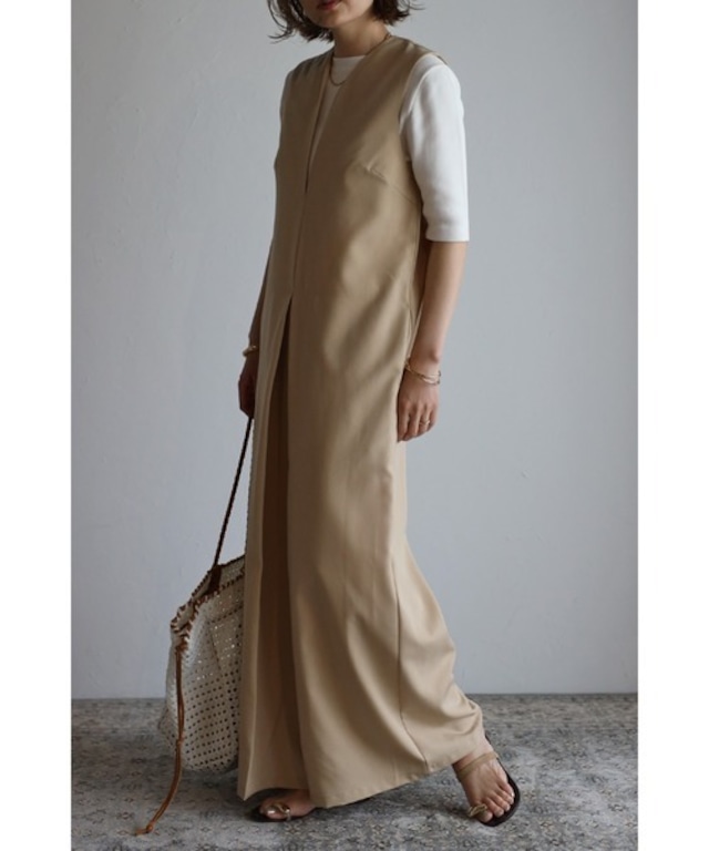 Vネックリラクシーオールインワン