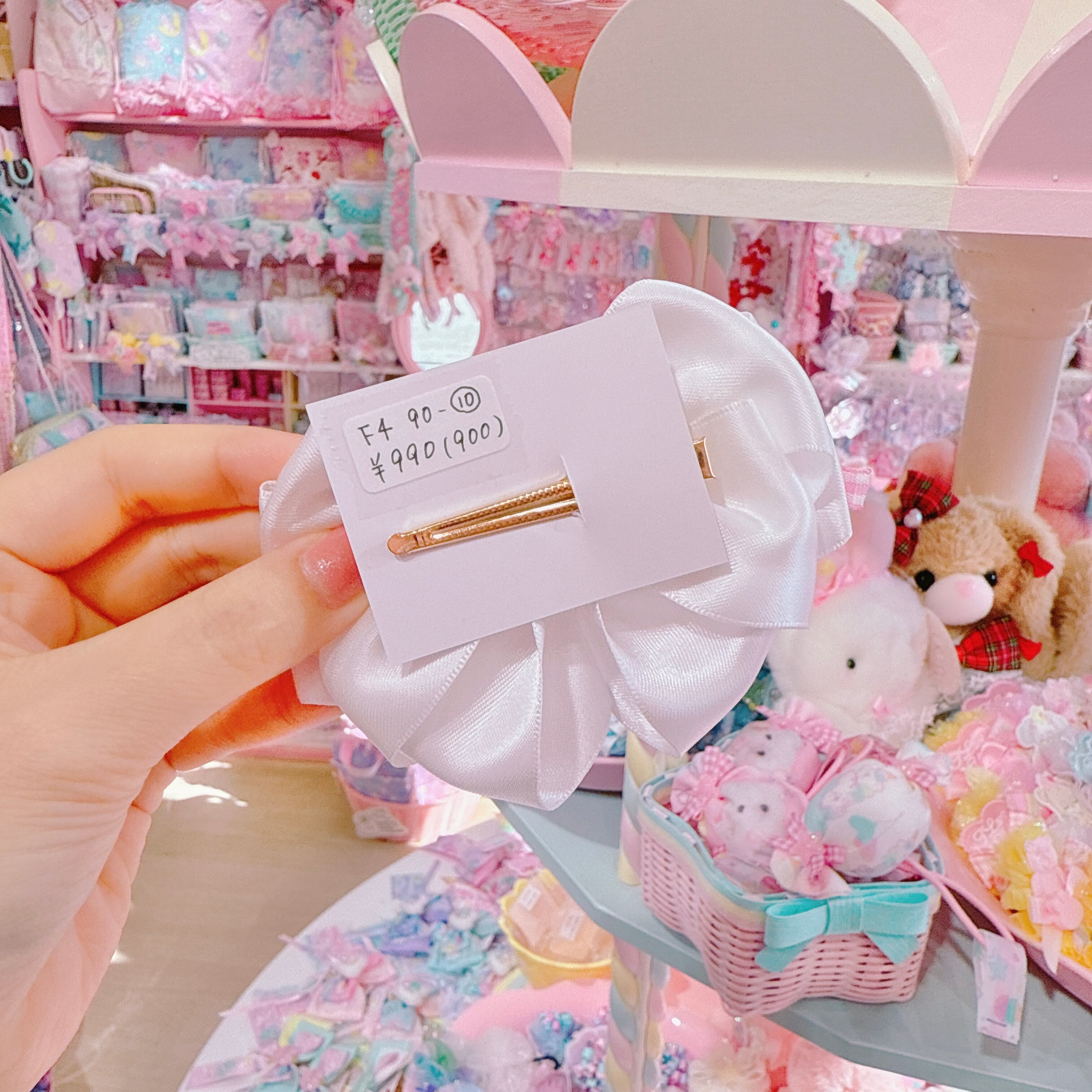 【F4】90-10ヘアクリップ