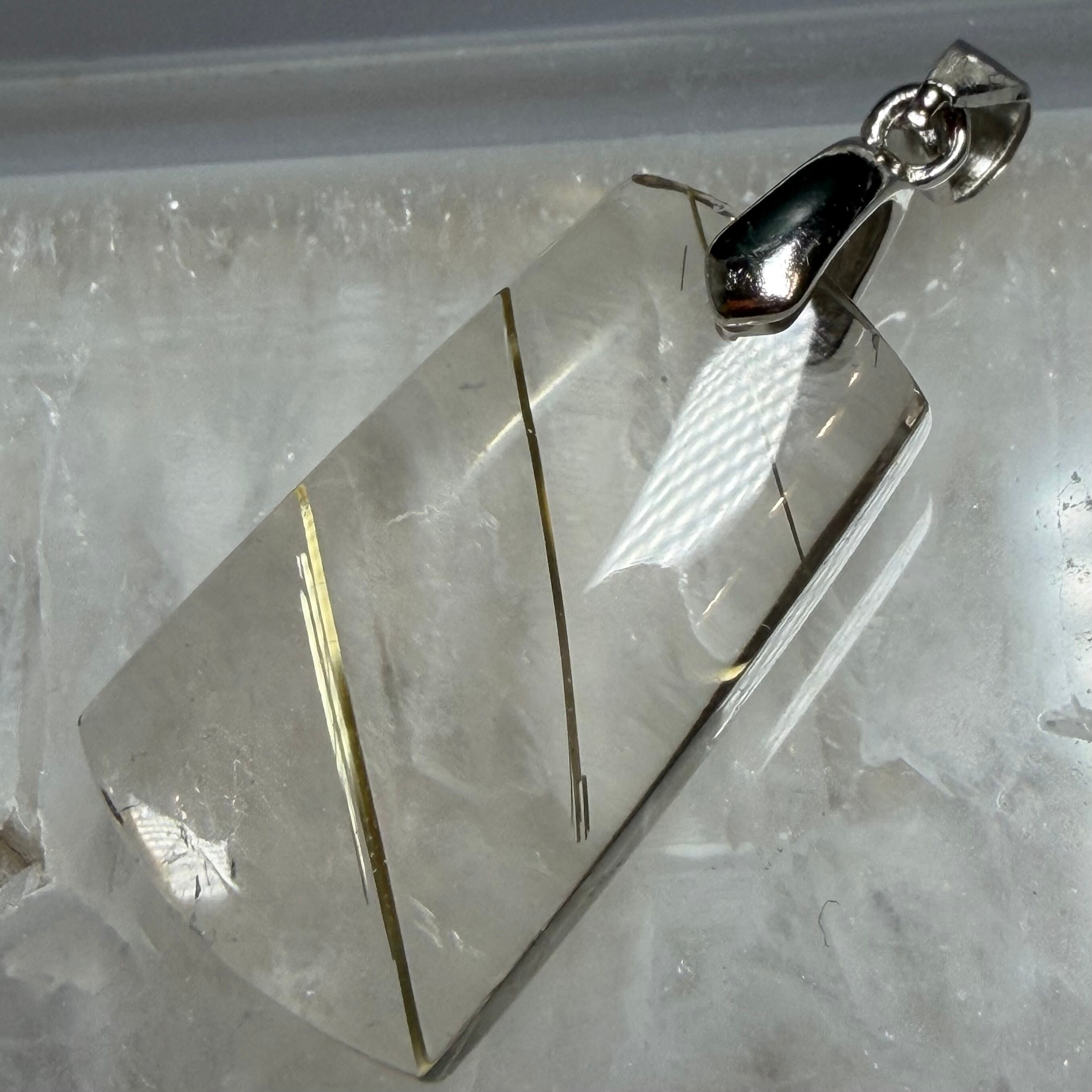 ゴールドルチルクォーツ 金針水晶 天然石ペンダントトップ 一点物 S925