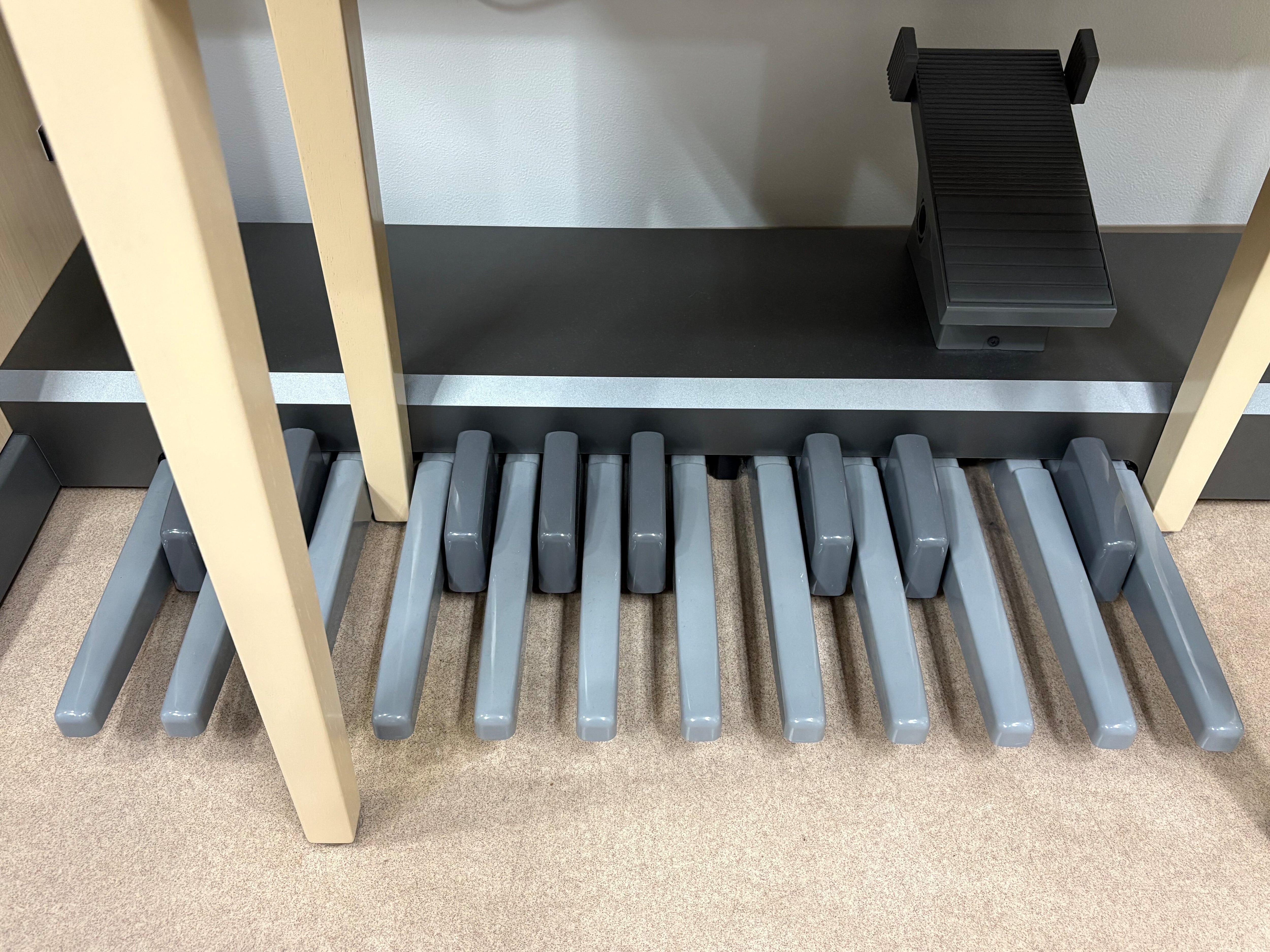 中古エレクトーン ヤマハ ELB-02（2023年製・スタンダードモデル）