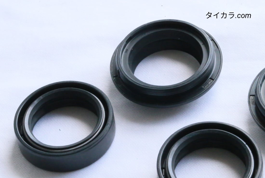 K125 GTO DT100 KSR KLX フロントフォークシール（30-40.5-10.5-3）2本
