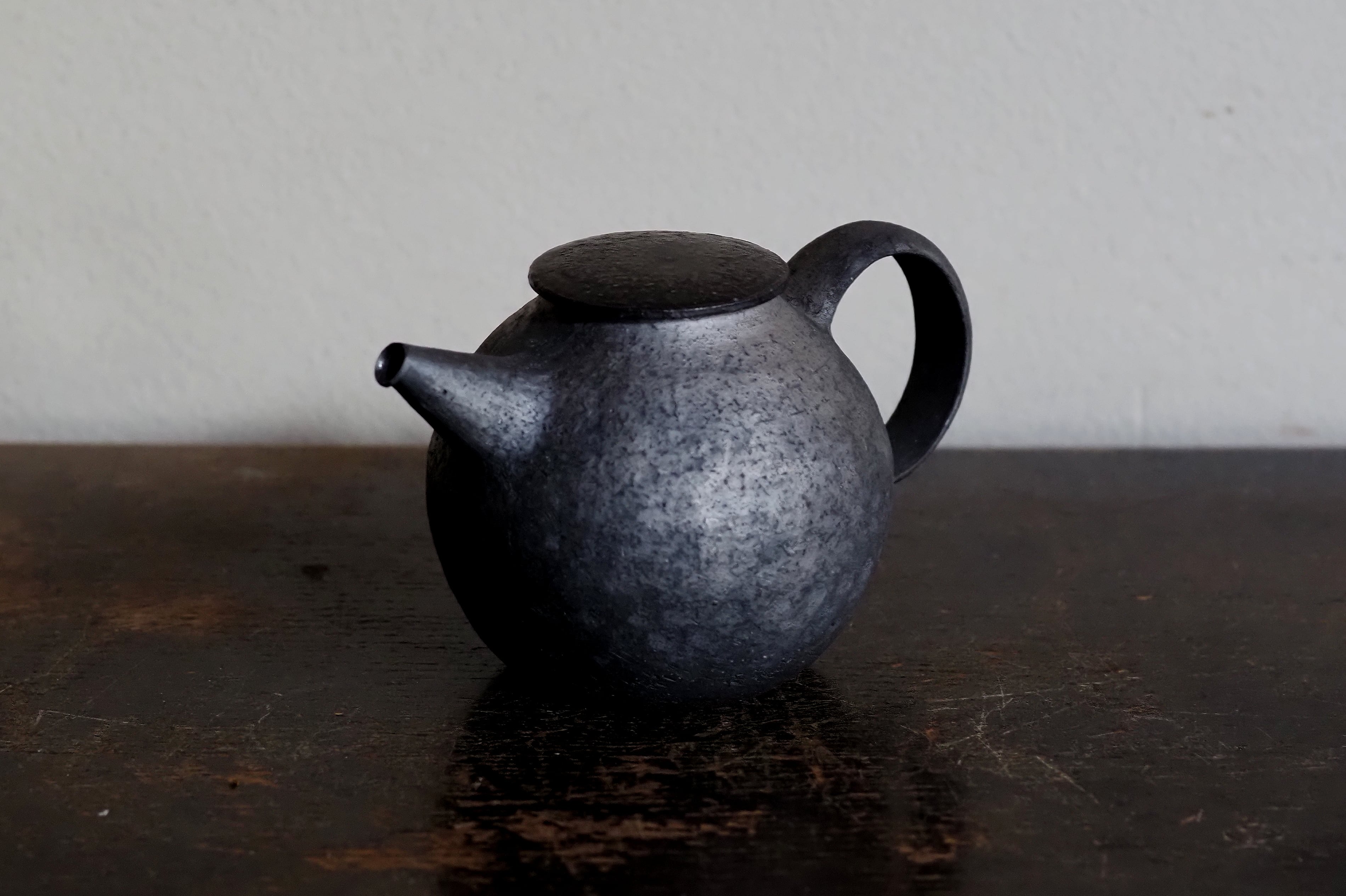 村上躍 88.銀彩焼締ポット