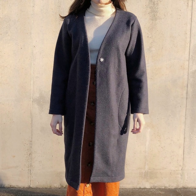 Vネックノーカラーコート｜画像4