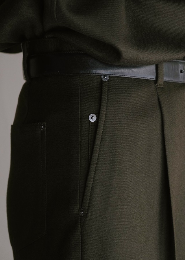 Ex. SASAKI SATORU single tuck wide trousers / Khaki