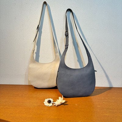 再入荷　B.stuff　大人気　被せシンプルショルダー