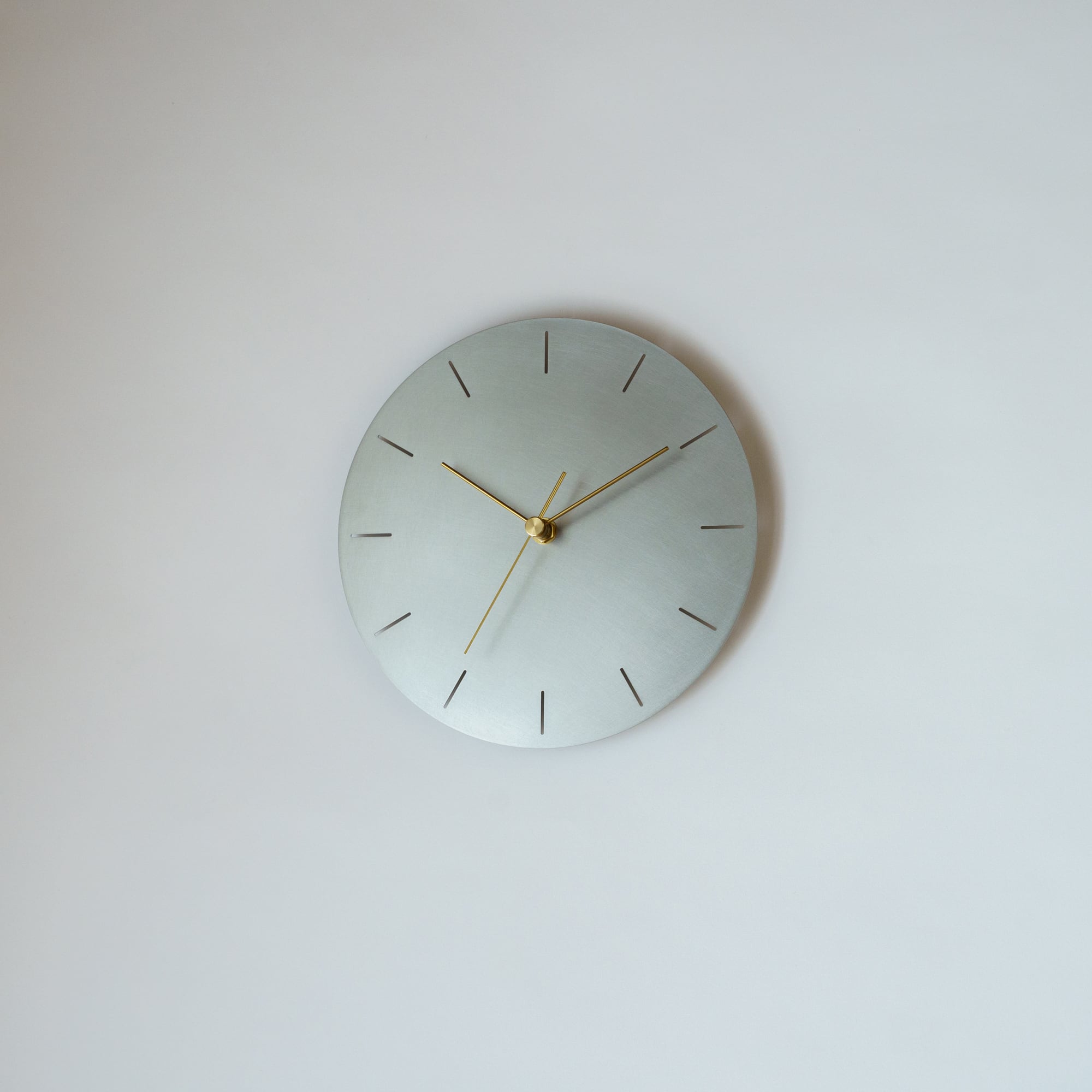 minimal wall clock 220 _ line / stainless 壁掛け時計 220 線