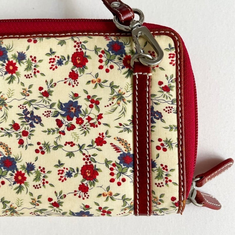 ヴィヴィアンウエストウッド ヴィンテージ アンティークリアルレザー ウォレット ショルダーバッグ (Vivienne Westwood Flowers  Wallet Crossbody Bag)