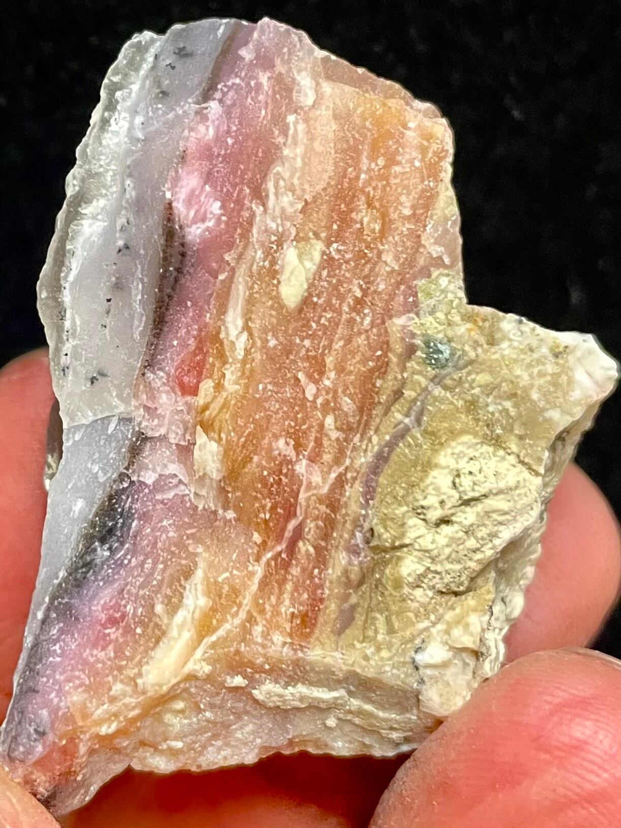 13) 慈愛と優美のピンク!ペルー産「アンデス・ピンクオパール」原石