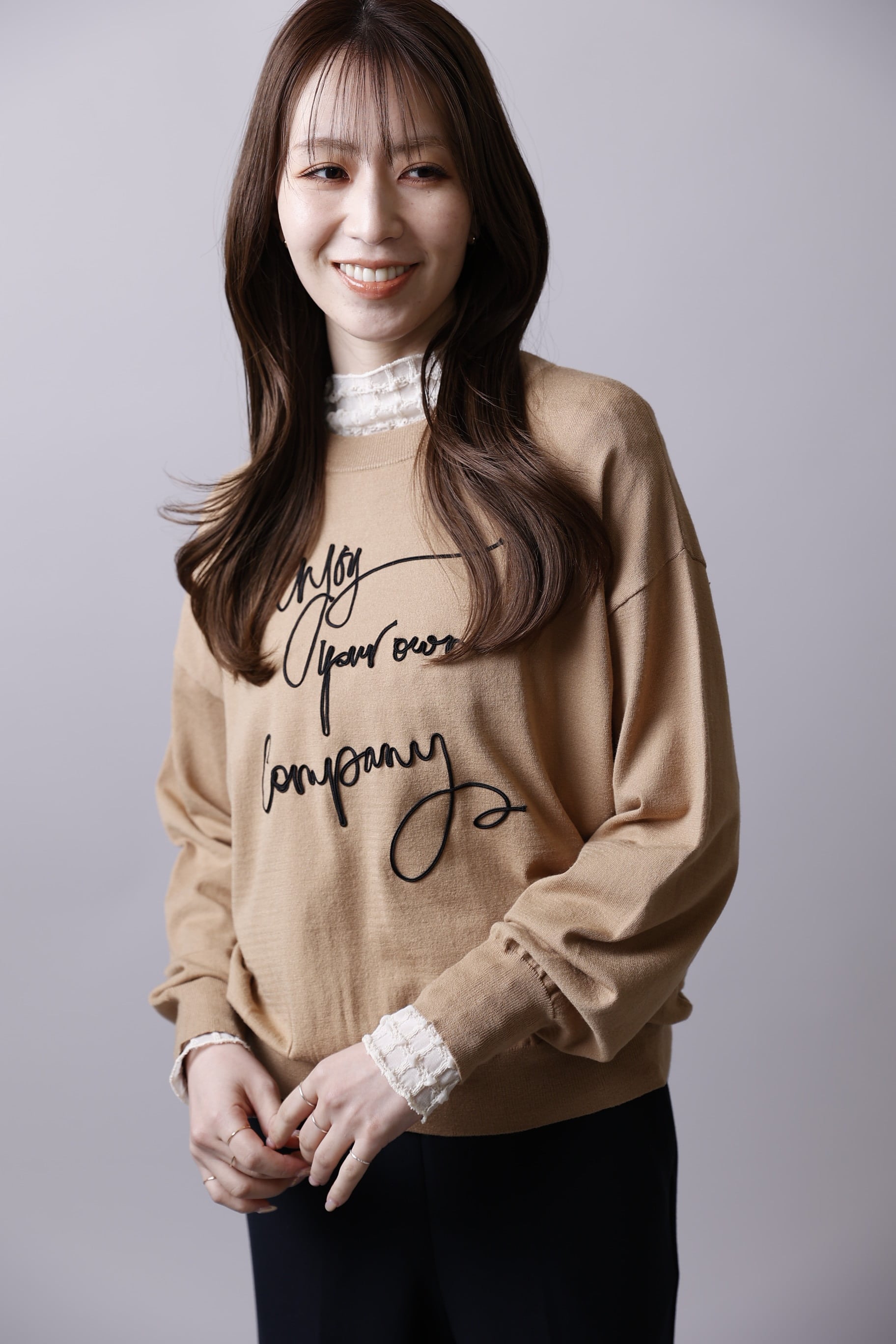 P256-21001 コード刺繍プルオーバー