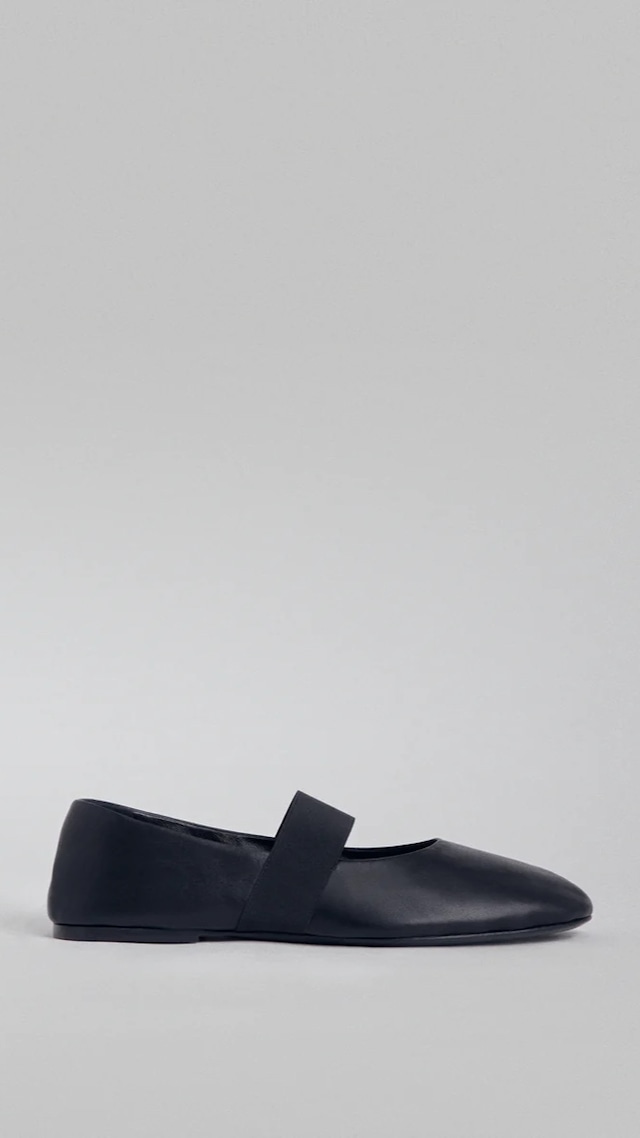 CO -Slip on Ballerina in Chiffon Leather- : BLACK,