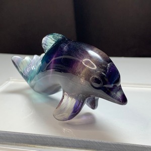 1.極上☆超透明！多彩な色合い☆イルカフローライト置物