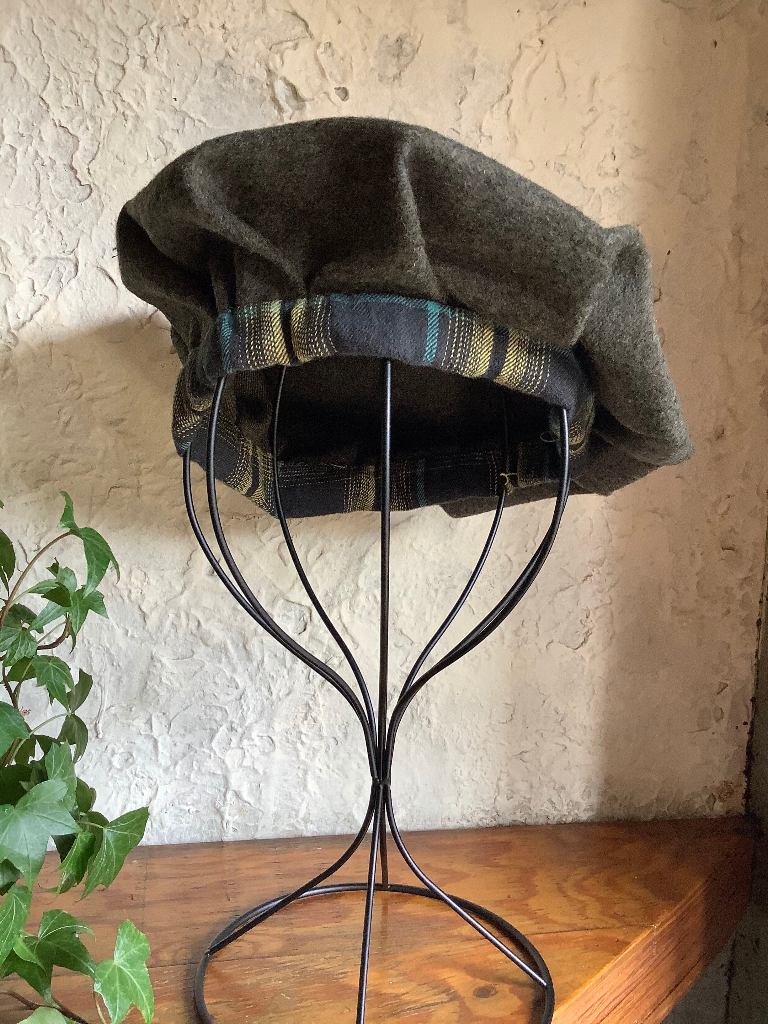 フエルト生地のベレー帽 21BC019