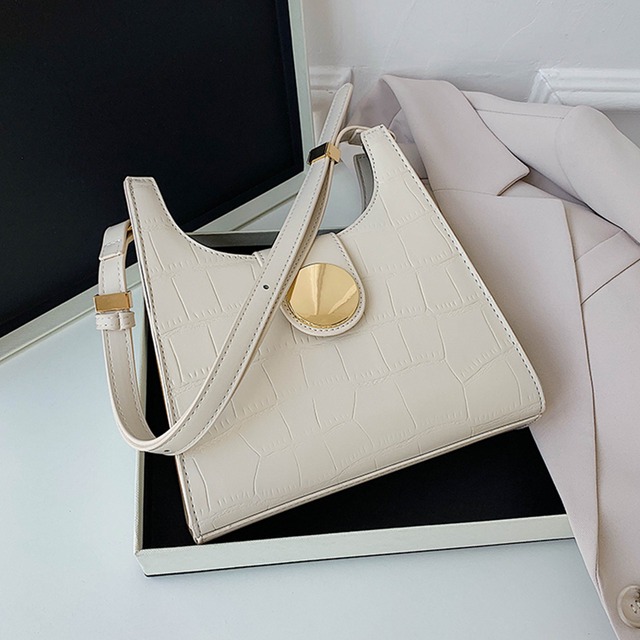 ニッチデザインバッグレディース2020年人気の新しいトレンディなファッションワイルドワンショルダー脇バッグネットレッドエインスタイルハンドバッグ Tiancai_Wing_Bag9161274