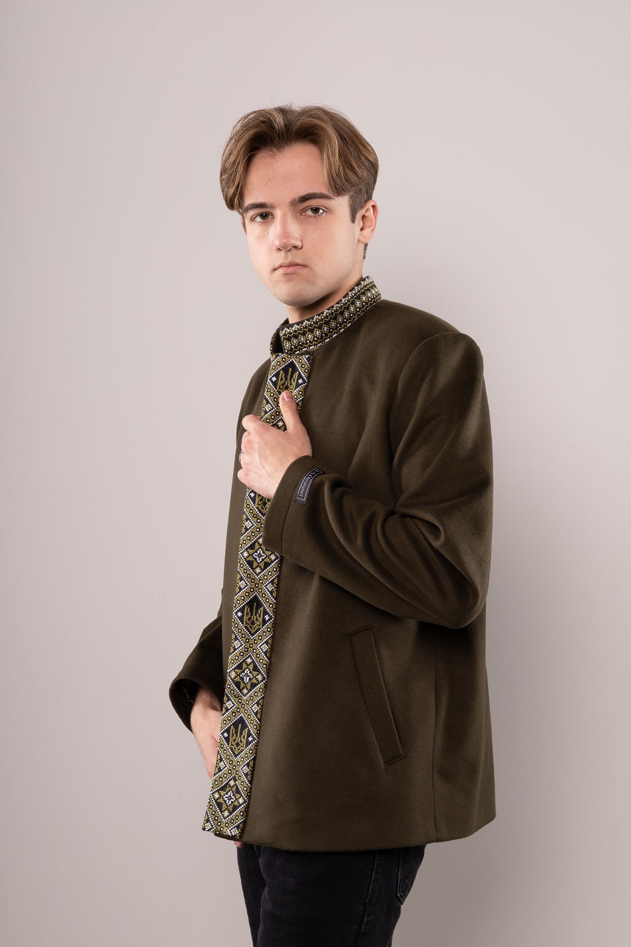 ウクライナ刺繍ジャケットコート　手縫い　プレミアムウール／カシミヤ - 6