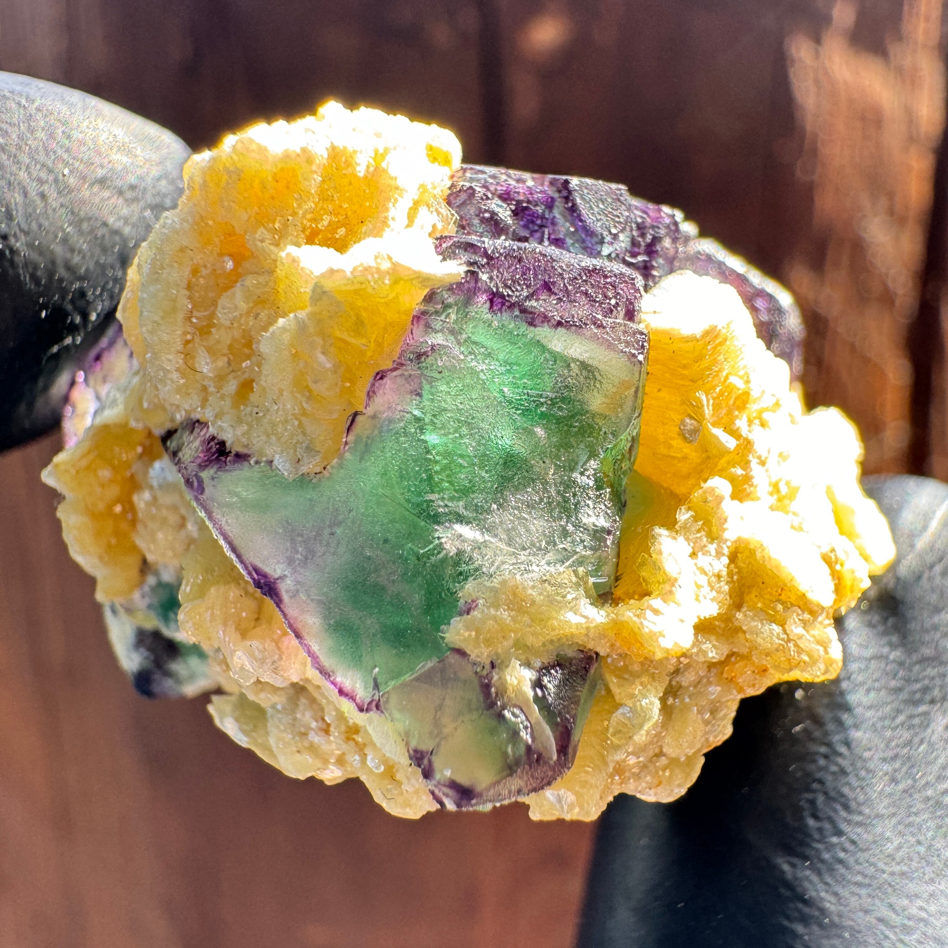 レインボーインクルージョン グリーンフローライト ナミビア エロンゴ