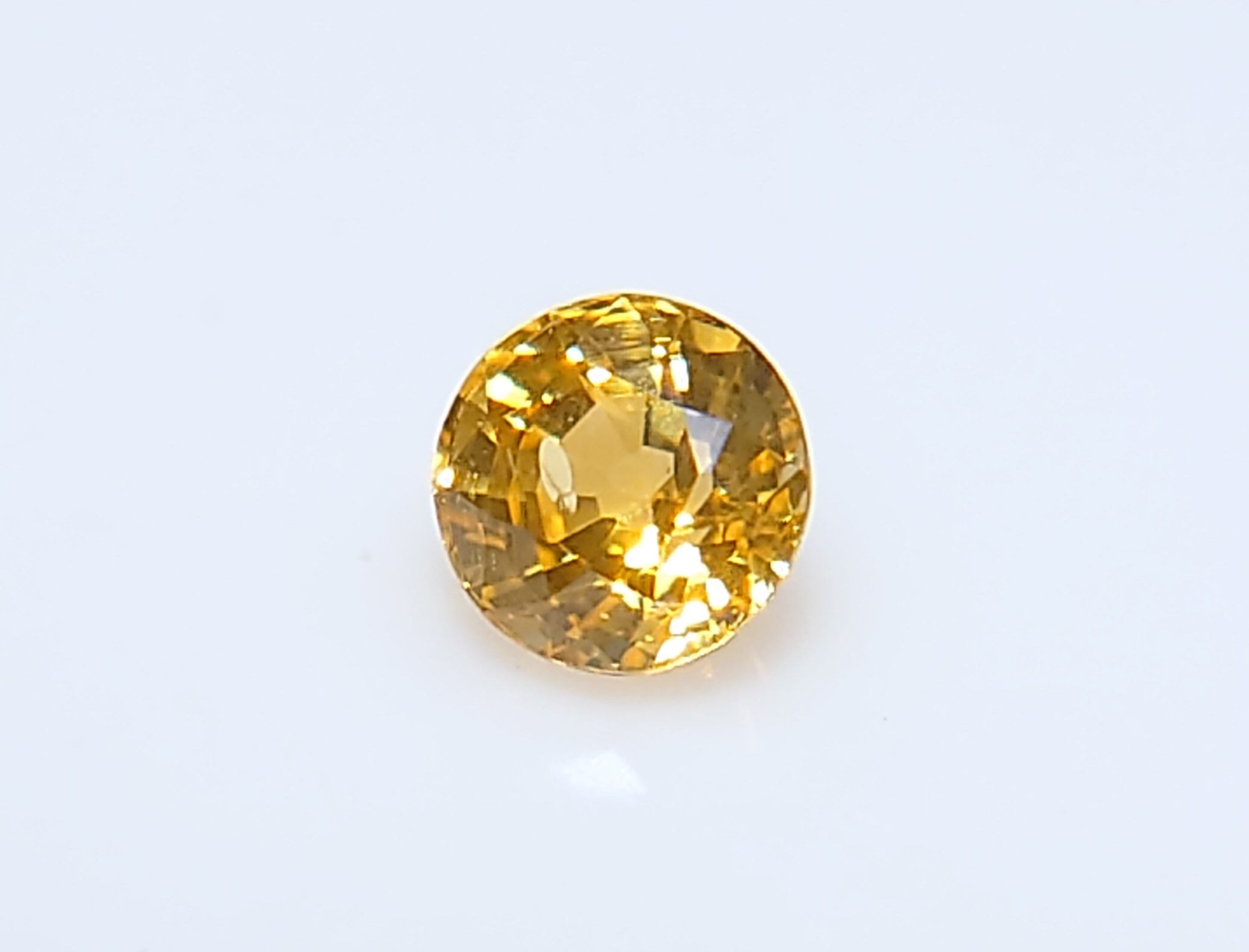 美品！ イエローサファイア 0.28ct ラウンド ルース（LA-5390