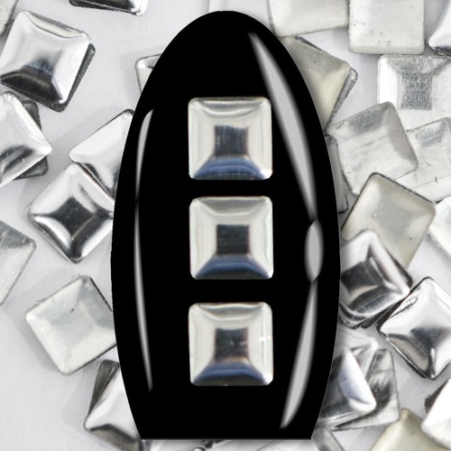 メタルスタッズ　4mm　スクエア　シルバー　約100粒 STZ018