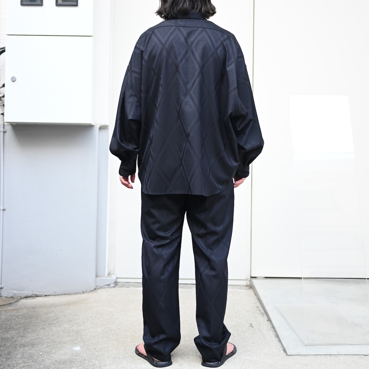 Nonnotte / Calm Oversized Open Collar Shirt