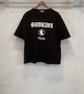 GODSIZE® 'WOLF' LOGO RELAXED FIT TEE [BLACK]