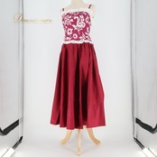 フラダンス 衣装 ワンピース ドレス レッド系 Lehua ハワイアンプリント あずき色 アロハ フラ ダンス レッスン 練習 キャミソールドレス フリル ホワイト系 赤 白 華やか 鮮やか かわいい おしゃれ 上品 大人っぽい フレアスカート ふんわり フラダンス衣装 レディース おしゃれ フリル付き デザイン キャミソール