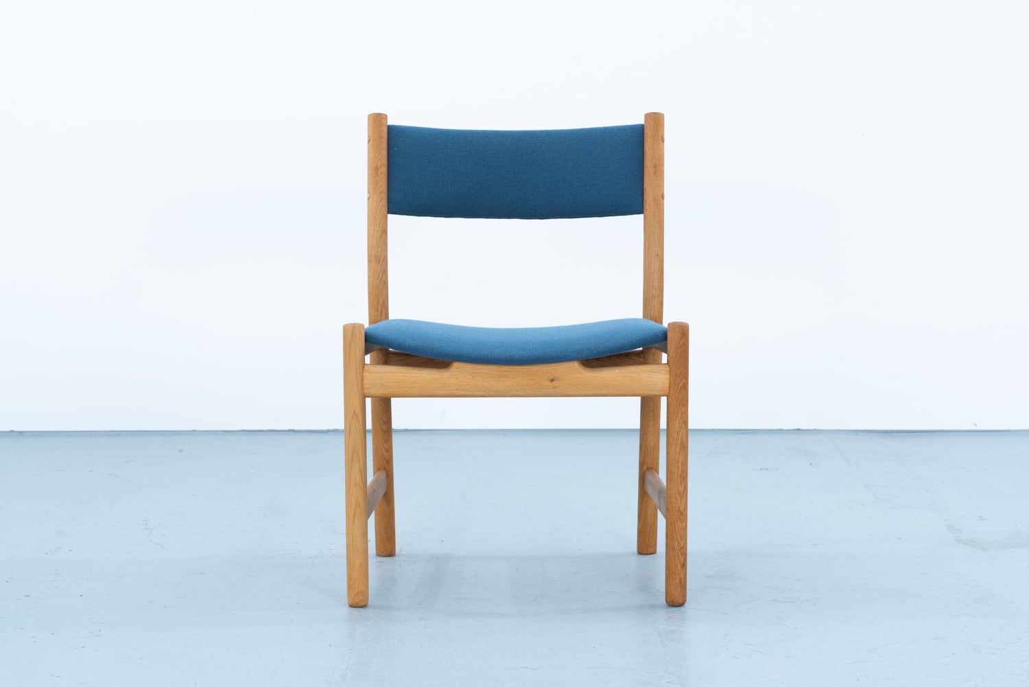 Hans J Wegner | ハンス J ウェグナー | kaikki gallery | 北欧