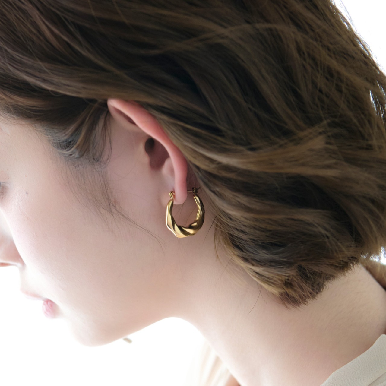 TWIST ROUND PIERCE