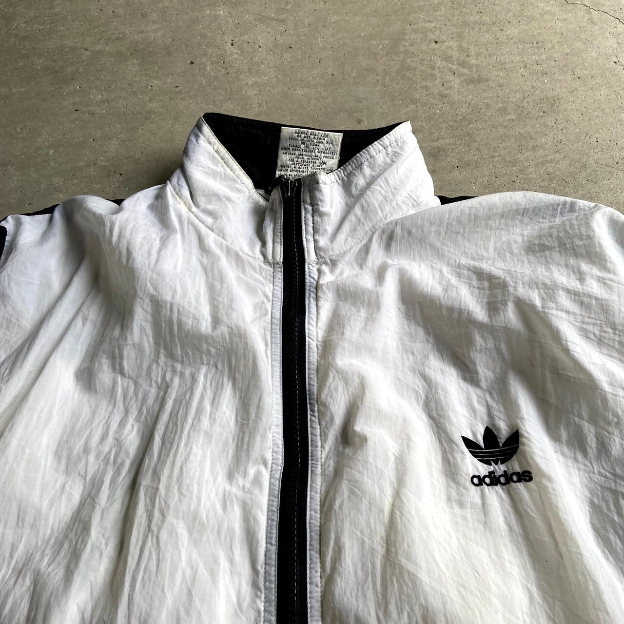 80〜90年代 国旗タグ adidas アディダス ワンポイントロゴ刺? 切替 ...