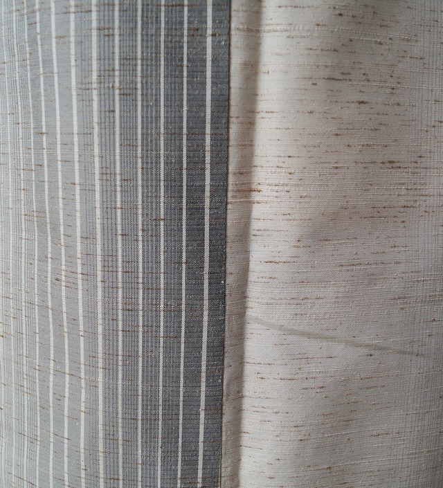 【袷】ぜんまい紬　縞暈かし　北国間道　伝統工芸士斉藤俊弘