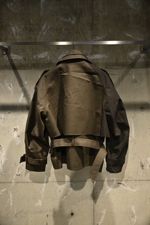 【26AW | MEN】Feng Chen Wang フェンチェンワン / ジャケット / DECONSTRUCTED SHORT TRENCH COAT  FUF22JK26