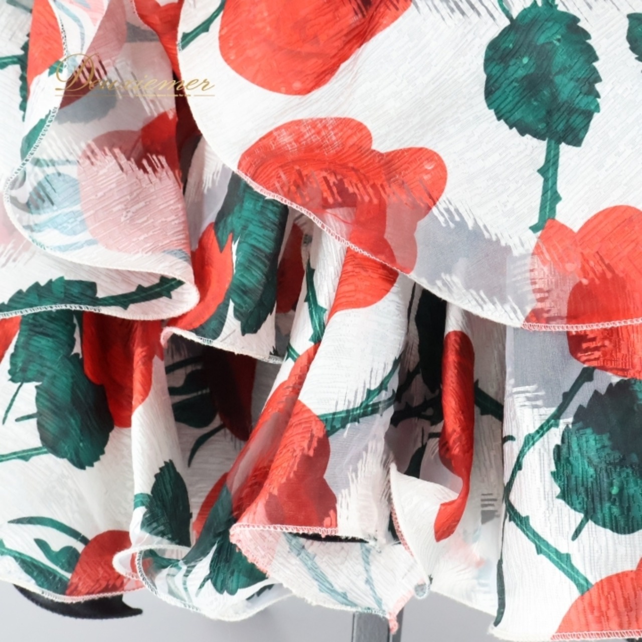 社交ダンス 衣装 スタンダードドレス スタンダード ワンピース ドレス 黒 白 花柄 フリル レース デモ 競技 ダンス パーティ 発表会 ブラック系 ホワイト系 エレガント フレアスカート 軽やか 競技用 ステージ衣装 大人 レディース