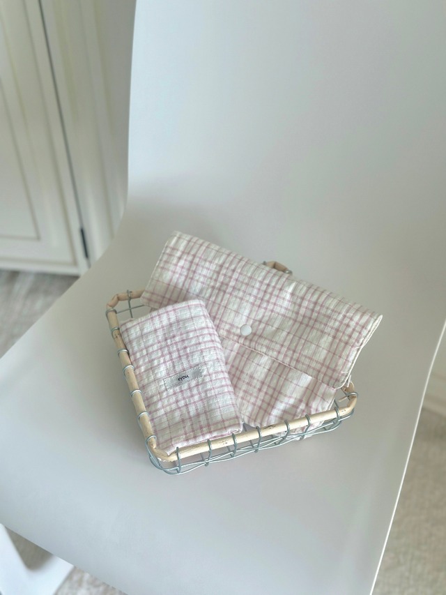 〈即納アイテム〉EYOU / ソフトデイズクールピロー- ピンクチェック