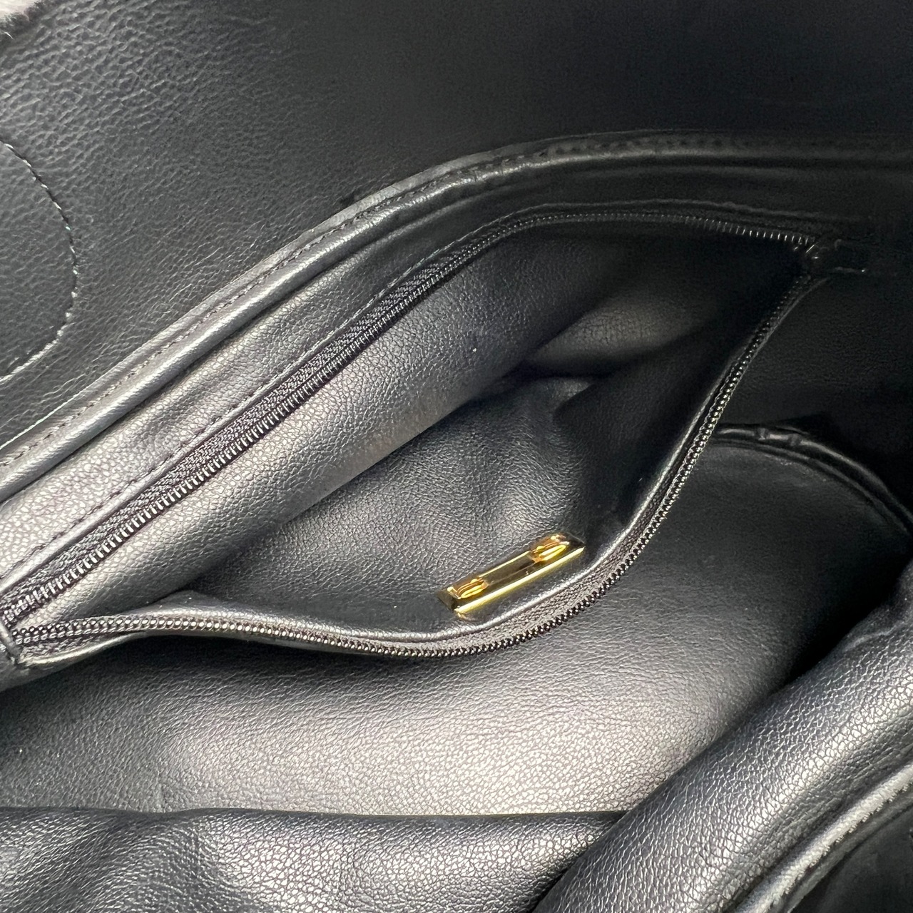 DIOR ディオール CD ロゴ 金具２WAY レザー ショルダーバッグ 黒 A-12894