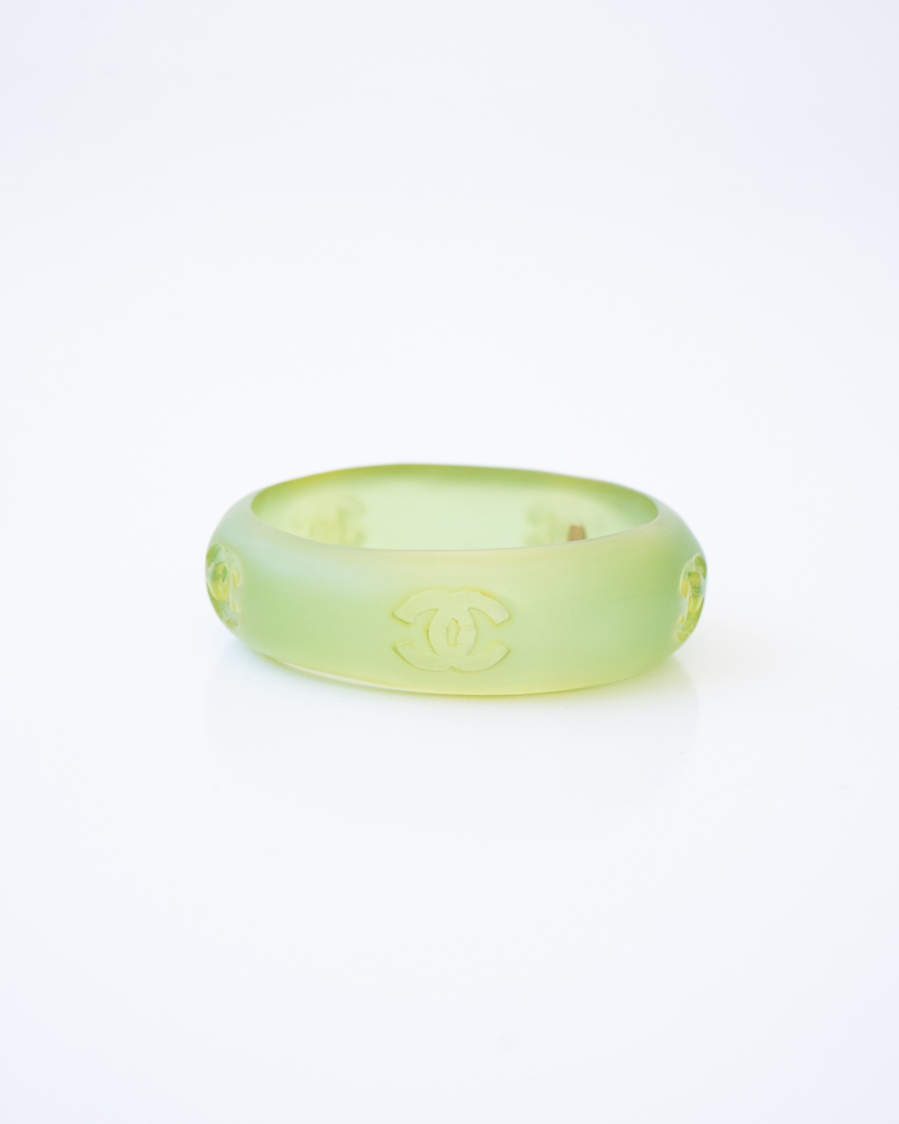 〈CHANEL〉CC mark Bangle