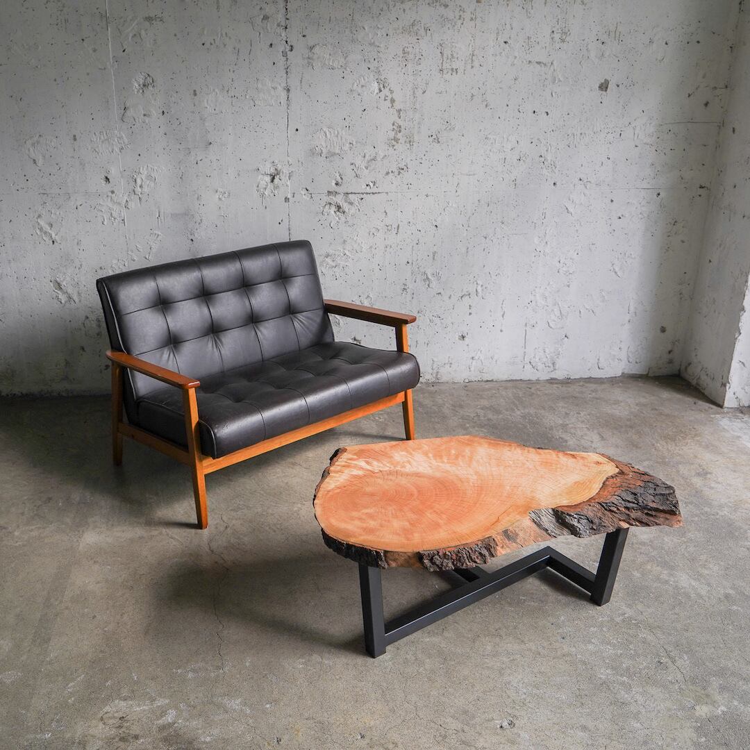 送無＞ アメリカンブラックチェリーの一枚板 ローテーブル | 徳田製作所