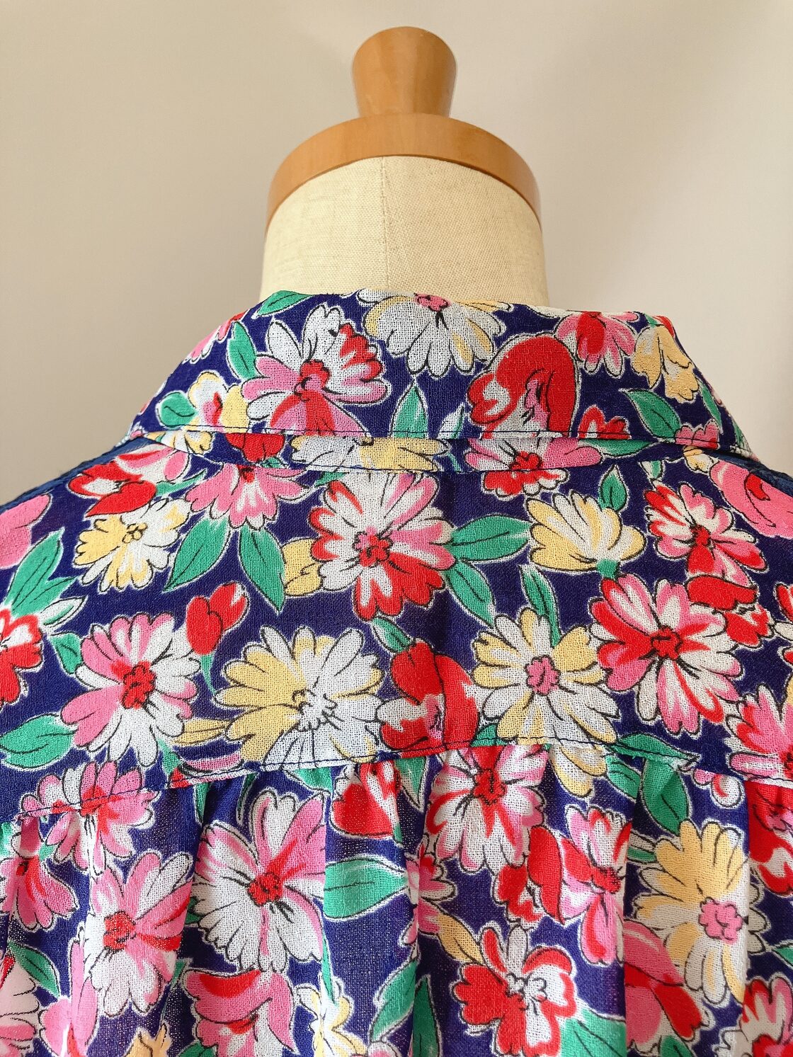 used レトロ 小花柄 カラフル ブラウス 古着 ヴィンテージ vintage 